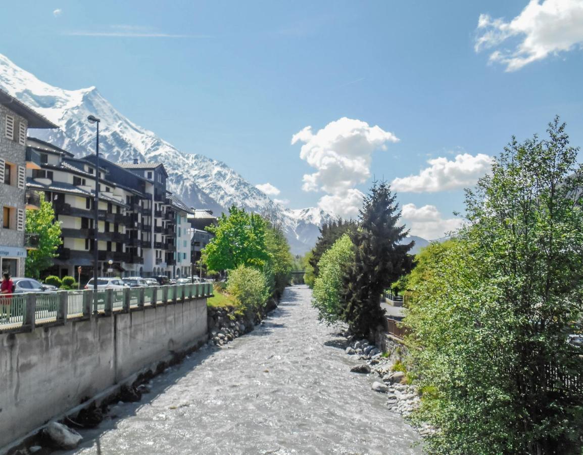 Vue Montblanc Magique En Centre-Ville Avec Parking Chamonix Exterior foto